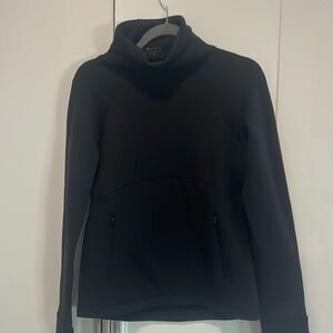 EUC Athleta mock turtleneck cozy fleece lined pullover sweatshirt. Zip pockets.